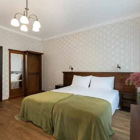 Verevi Inn *